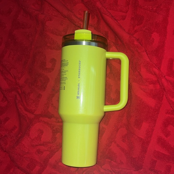 The STANLEY Starbucks 2024 Summer Exclusive Lime Green Shimmer 40oz Tumbler! - Picture 2 of 9